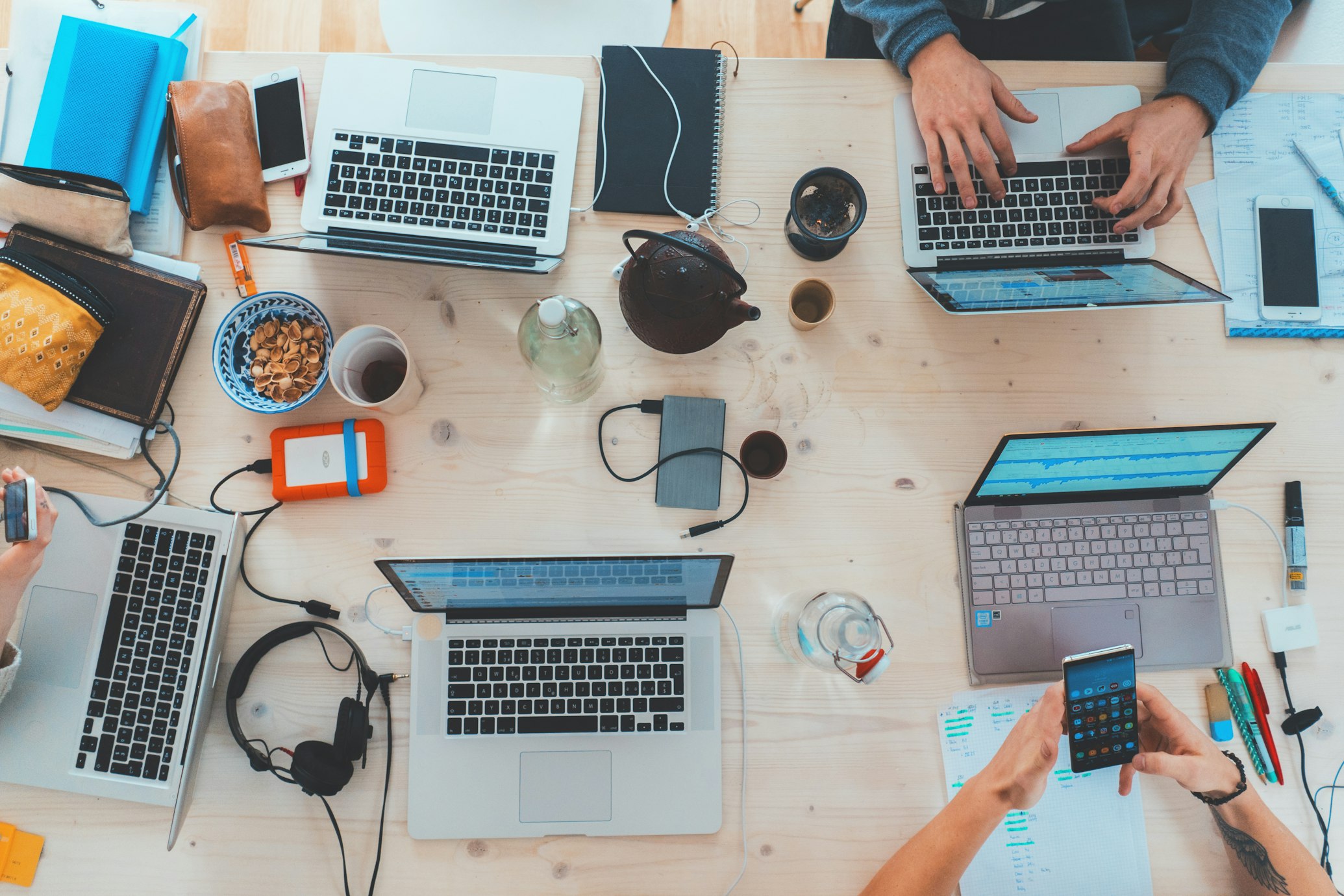 Bienvenidos a Nubyron: Una Nueva Era en Cloud Operations y DevOps Gestionado
